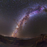 La Vía Láctea y el Árbol de Piedra (Imagen Astronómica del Día)