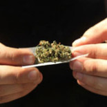 Tres años de prisión por tres porros (CAT)