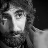 Manu Brabo: “Si la gente gritara en la calle lo que grita en Facebook, sería la hostia”