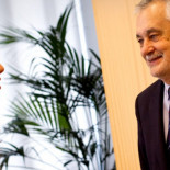 Ana Pastor pone a José Antonio Griñán contra las cuerdas por los ERE