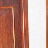 Una mujer abandona a sus dos hijos de cinco y nueve años en el colegio y renuncia a su tutela