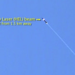 Lockheed Martin derriba un cohete a 1,5 km de distancia con su láser defensivo.