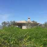 Una empresa de carreteras investigada por Fomento le hizo un chalé al funcionario responsable de la concesión