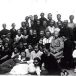 «Los policías que nos iban a 'pasear' decían: "Con lo bonitas que son, qué lástima..."