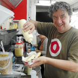 Koldo Royo, de estrella Michelin a vendedor de perritos calientes