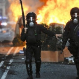 Un juez imputa a 22 mossos por usar pelotas de goma