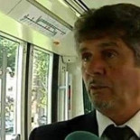 Contratan al patriarca gitano "Tío Curro" para reducir el vandalismo en el tranvía de Barcelona