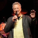 Muere Ray Manzarek, teclista y fundador de The Doors