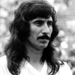 Quinquis y canallas. Homenaje a los futbolistas de los 70 (II)