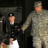 Ron Paul pide el Nobel de la Paz para Bradley Manning. "Se lo merece muchisimo más que Obama" [ENG]