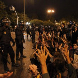 Los antidisturbios lamentan tener menos reconocimiento de la sociedad que los antisistema