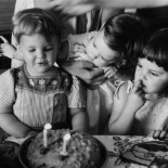 Exigen a Warner que devuelva los derechos de autor por cantar ‘Cumpleaños feliz’