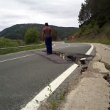 Nuevas grietas en la ladera derecha (del pantano) de Yesa