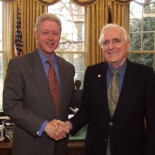 Murió Douglas Engelbart, el inventor del mouse y la interfaz gráfica para computadoras