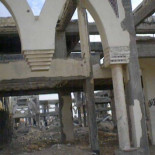 El aeropuerto de Gaza, construido gracias a la cooperación española, en ruinas