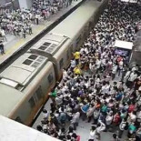 Metro de Pekín, hora punta de la mañana