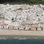 La Junta de Andalucía desbloquea la construcción de 55.700 viviendas nuevas en la costa