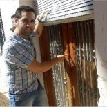 Un banco rompe la cerradura de una casa al confundirla con otra en proceso de desaucio