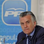 Así grababa Bárcenas al PP hace 30 años