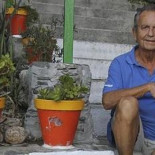 Un grupo de nudistas acorraló al bañista que les grababa con una microcámara en Benalmádena