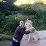 La muerte esperaba en el paraíso