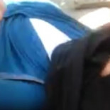 Una mujer recibe un disparo mientras graba los enfrentamientos