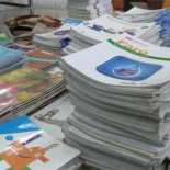 El maloliente negocio de los libros de texto