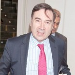 Pedro J. busca desesperadamente a los miembros del COI que prometieron votar a Madrid