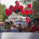 Correos expedienta a un trabajador por negarse a repartir propaganda antiabortista