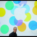 Un bug en iOS7 permite saltarse la pantalla de bloqueo y robar las fotos, email o Twitter [ENG]