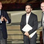 Rapapolvo de J.A. Bayona a Wert al entregarle el Premio Nacional de Cinematografía