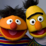 ¿De quién es la voz de Epi y Blas en nuestro país?