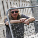 Rosendo: "Me avergüenza la imagen de infamia que estamos dando de España fuera del país"