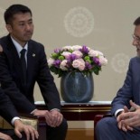 Rajoy ante Akihito: "España es un mercado de 50 millones de habitantes de alta renta per cápita"