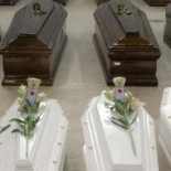 Italia concede la nacionalidad a los muertos de Lampedusa y denuncia a los supervivientes