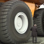 El camión más grande del mundo es bielorruso y se llama BelAZ 75710