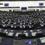 El Parlamento Europeo pide a los Estados miembros que aparten a los políticos corruptos