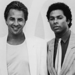 27 actores que comenzaban su carrera en "Corrupción en Miami" [eng]