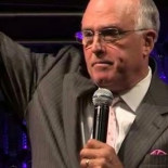 El fundador del Tea Party prepara demanda colectiva contra la homosexualidad