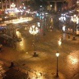 La policía carga contra decenas de estudiantes en el centro de Madrid