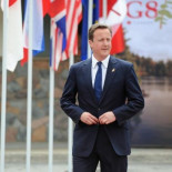 Los hombres que quieran ver porno online "tendrán que discutirlo" con sus mujeres según David Cameron