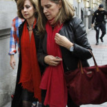 La mujer de Bárcenas pide dinero para la luz mientras compra un Land-Rover de 91.000 euros