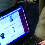 Multan a una pareja por publicar una reseña negativa en internet