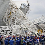 Una sobrecarga de hipocresía derrumba la tribuna de personalidades en el funeral de Mandela