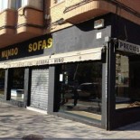 Cientos de personas, estafadas con el 'timo del nazareno' en dos tiendas de muebles en Madrid