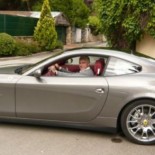 La vida preferente de 'tío Micky' Miguel Blesa con su Ferrari.