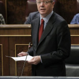 Abortar será delito y no hay ley de Dependencia