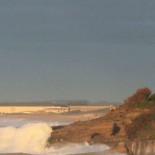 Una ola impresionante se traga a una pareja en Biarritz