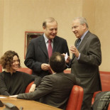 Se queja en Twitter del autor que le puede caer en un examen y éste se disculpa