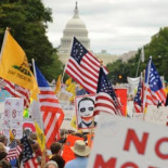 ¿Por qué los obreros y la clase trabajadora votan a partidos conservadores en medio mundo? [ENG]